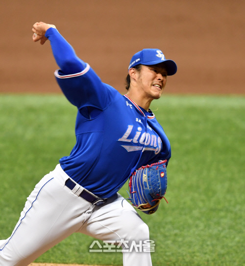 \'3점을 지켜라!\' 삼성 불펜 장필준[포토]