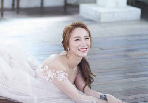 천상지희 선데이, 오늘(12일) 연하 연인과 백년가약…"나를 보듬어 주는 사람"