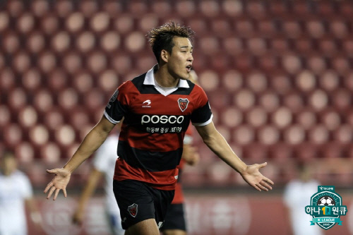 패배 위기서 구했다…송민규, 포항 新 에이스로 우뚝