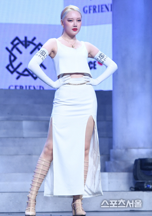 [포토] 여자친구 예린, 당당한 모습으로~!