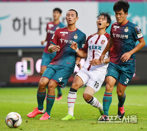 [포토] 서울 윤주태, 아~~~