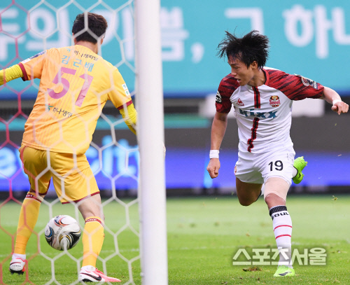 [포토] 서울 윤주태, 들어갈 줄 알았는데...!