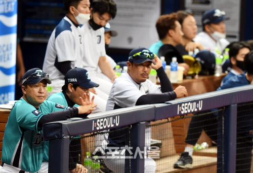 [포토] 이동욱 감독 '역전을 당하다니'