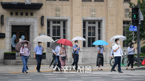 [오늘날씨] 전국 흐리고 비…중부지방 강한 폭우