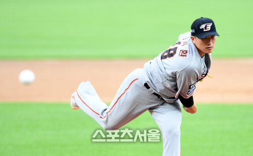 [포토]한화 장시환, 시즌 2승을 향해!