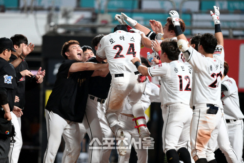 [포토] 로하스 \'내가 끝냈어\'