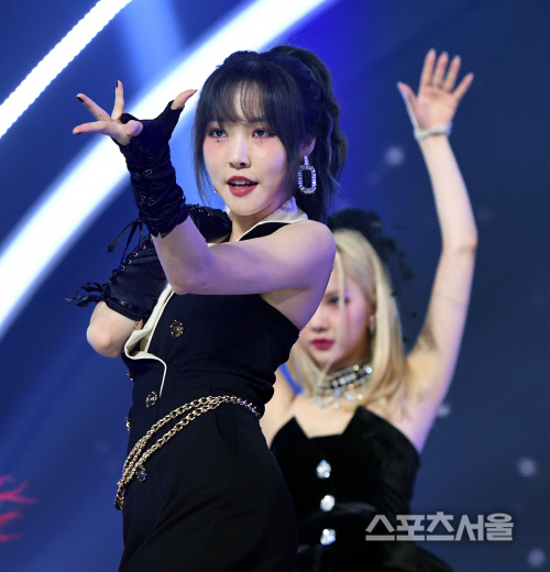 [포토] 여자친구 유주, 매력이 물씬~