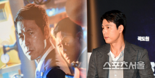 '강철비2: 정상회담' 포토타임 정우성[포토]