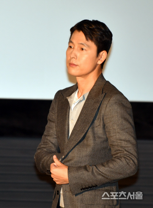 '강철비2: 정상회담' 포토타임 정우성[포토]