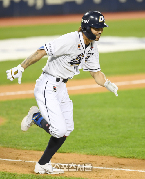 [포토]두산 오재원, 병살은 안 되는데...