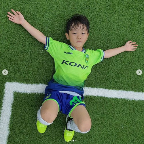 '이동국DNA' 설수대, 지치지 않는 에너자이저 체력 과시[★SNS]