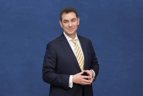 美화이자 CEO "코로나 백신 1인당 4만7천원, 선진국은 미국보다 싸게 안팔아"