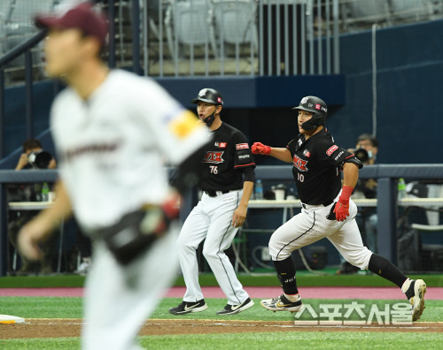 [포토] kt 황재균, 뒤집었어!