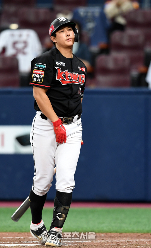[포토] 삼진 황재균 '좋은 득점기회를 날렸어'