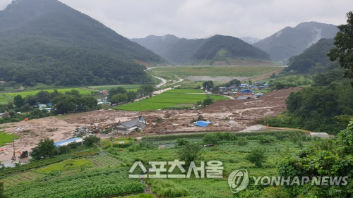 전남 곡성 산사태로 주택 덮쳐 현장서 4명 사망
