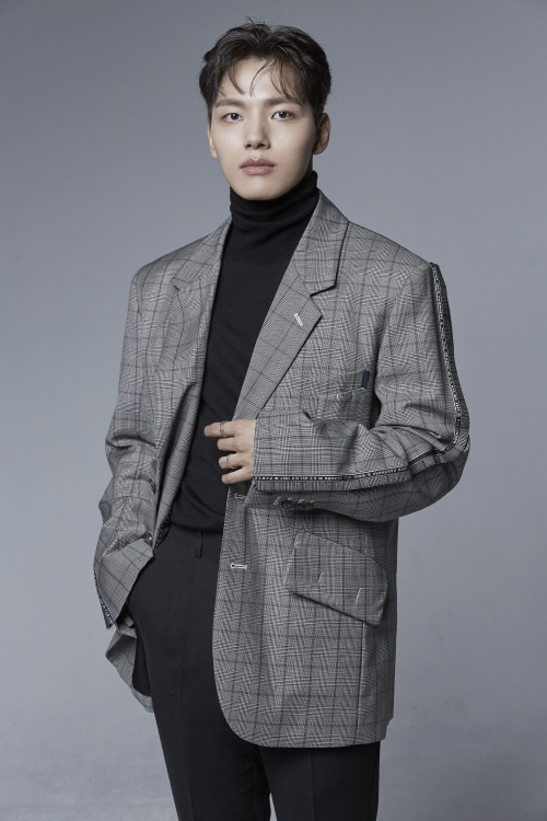 배우 여진구_01