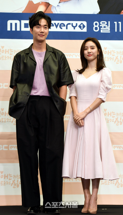 [포토] 박건일-김소은 '달콤한 친구'