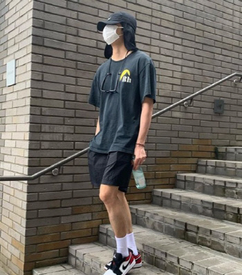 '요섹남' 정일우, 마스크와 모자로 '완벽 위장'…"누군지 전혀 모르겠지?"[★SNS]