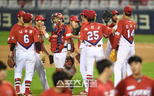 [포토]양현종 시즌 7승 KIA, 잠실 11연패 탈출