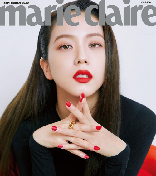 블랙핑크 지수, '레드 립·네일'로 섹시미 방출[★SNS]