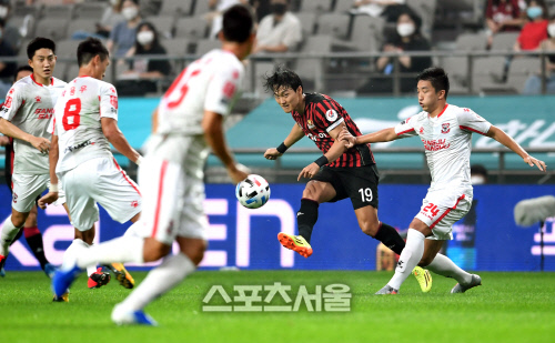 [포토]FC서울 윤주태, 날카로운 크로스