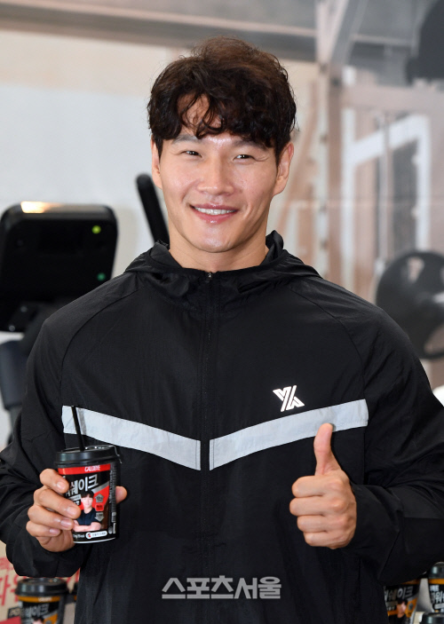 [포토]엄지 치켜세우는 김종국