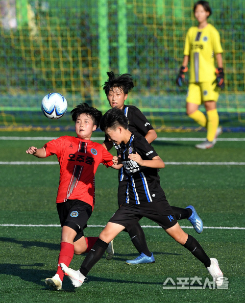 [포토] 설봉중 이시온, 투지 넘치는 경합!