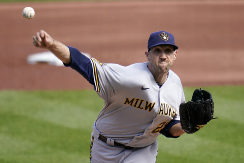 Brewers Pirates Baseball