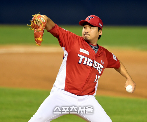 [포토] 역투하는 KIA 이준영