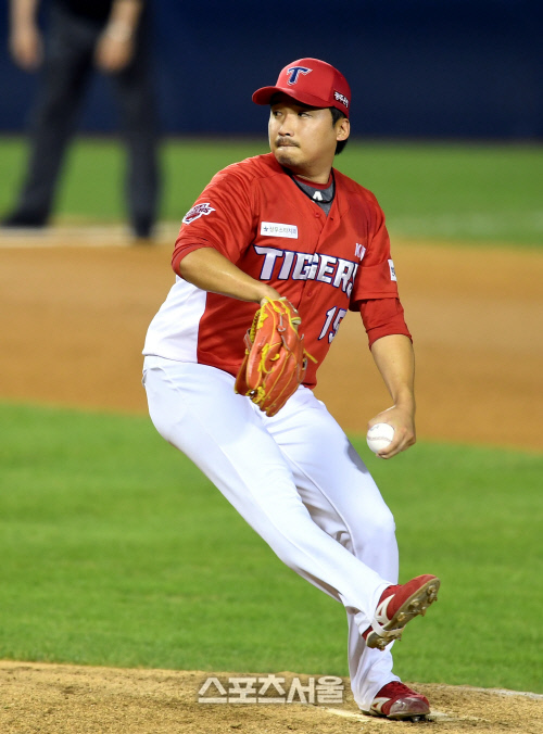 [포토] 이준영 '온 힘을 다해'