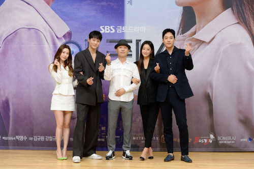 이다인 주원 백수찬감독 김희선 곽시양 (1)