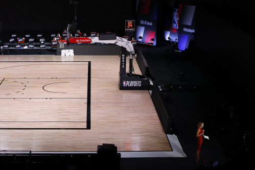 BKN-BKO-SPO-ORLANDO-MAGIC-V-MILWAUKEE-BUCKS---GAME-FIVE