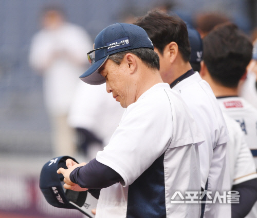 [포토] NC 이동욱 감독, 승리를 위한 시간!