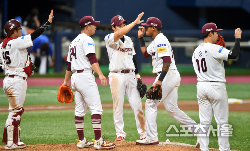 결승타 이지영 '돈터치!'[포토]