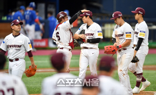 결승타 이지영 \'하성아 머리는 괜찮지?\'[포토]