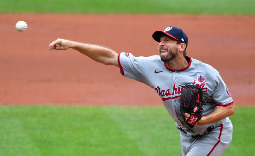 MLB NATIONALS ORIOLES