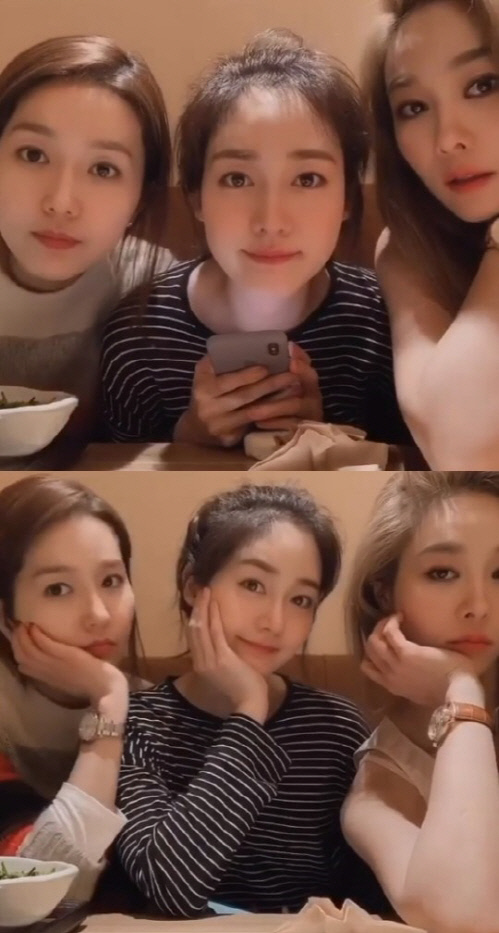 옥주현X이진X성유리, 변함없는 우정…송혜교 "아직도 애기애기"[★포토]