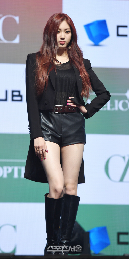 [포토] 씨엘씨 은빈, 우월한 기럭지