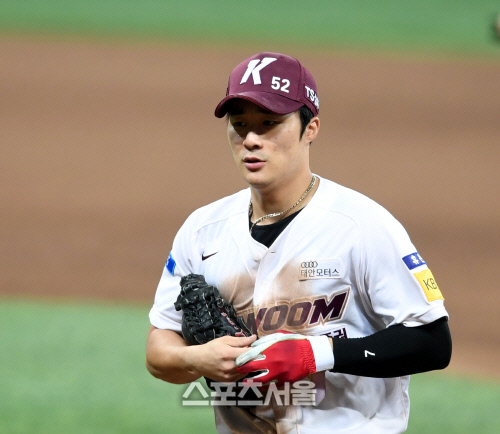 [포토] 김하성 \'박병호 빠른 쾌유를 바라며\'