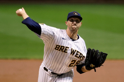 BBA-BBN-BBO-SPO-CINCINNATI-REDS-V-MILWAUKEE-BREWERS---GAME-TWO