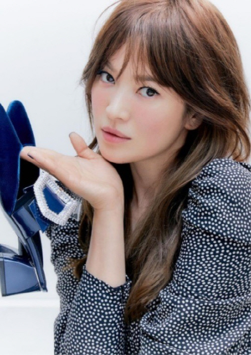 송혜교, 앞머리 내리고 변함없는 동안 미모 과시[★포토]