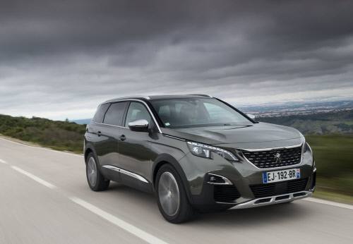 푸조 5008 SUV
