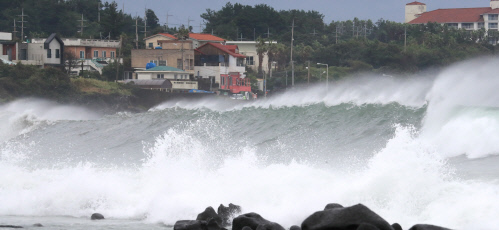 태풍 '하이선' 영향권 전국 비, 7일(월)은 전국 강풍 폭우 예보