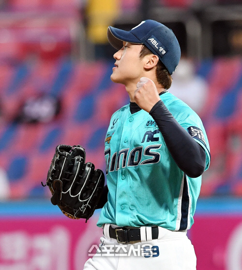 [포토] NC 구창모, 삼진으로 위기 탈출!