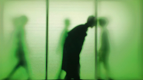 태버_뮤직비디오_1