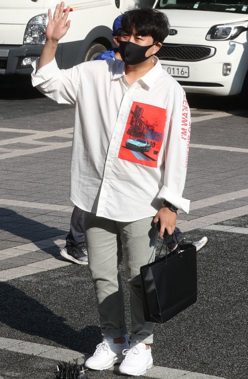 김호중, 사회복무요원 근무 시작<YONHAP NO-1686>