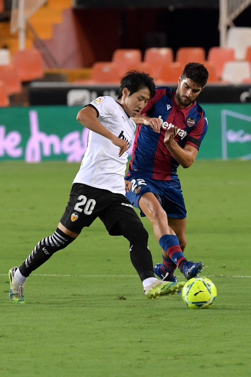 FBL-ESP-LIGA-VALENCIA-LEVANTE