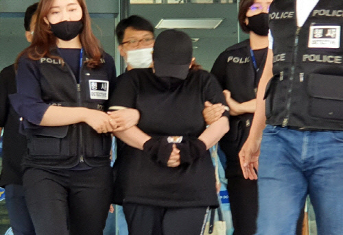 "재판부도 분노" 동거남 아들 가방감금 살인 40대,징역 22년 선고