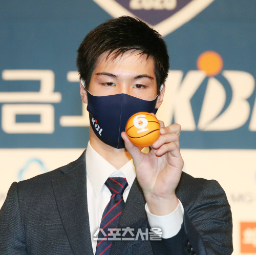 [포토] 원주DB 나카무라 타이치, 컵대회 조추첨!
