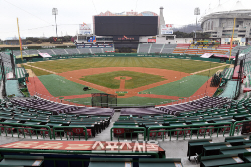 '역대급' 순위싸움, '타구장 소식'에 환호하던 관중이 그립다[SS 현장메모]